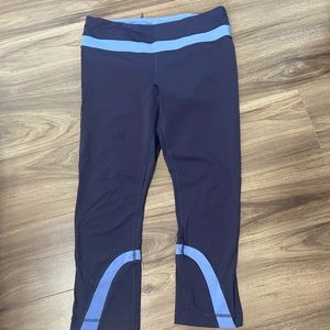 Lululemon crops size 8